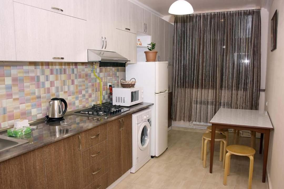 يريفان Centralhome المظهر الخارجي الصورة