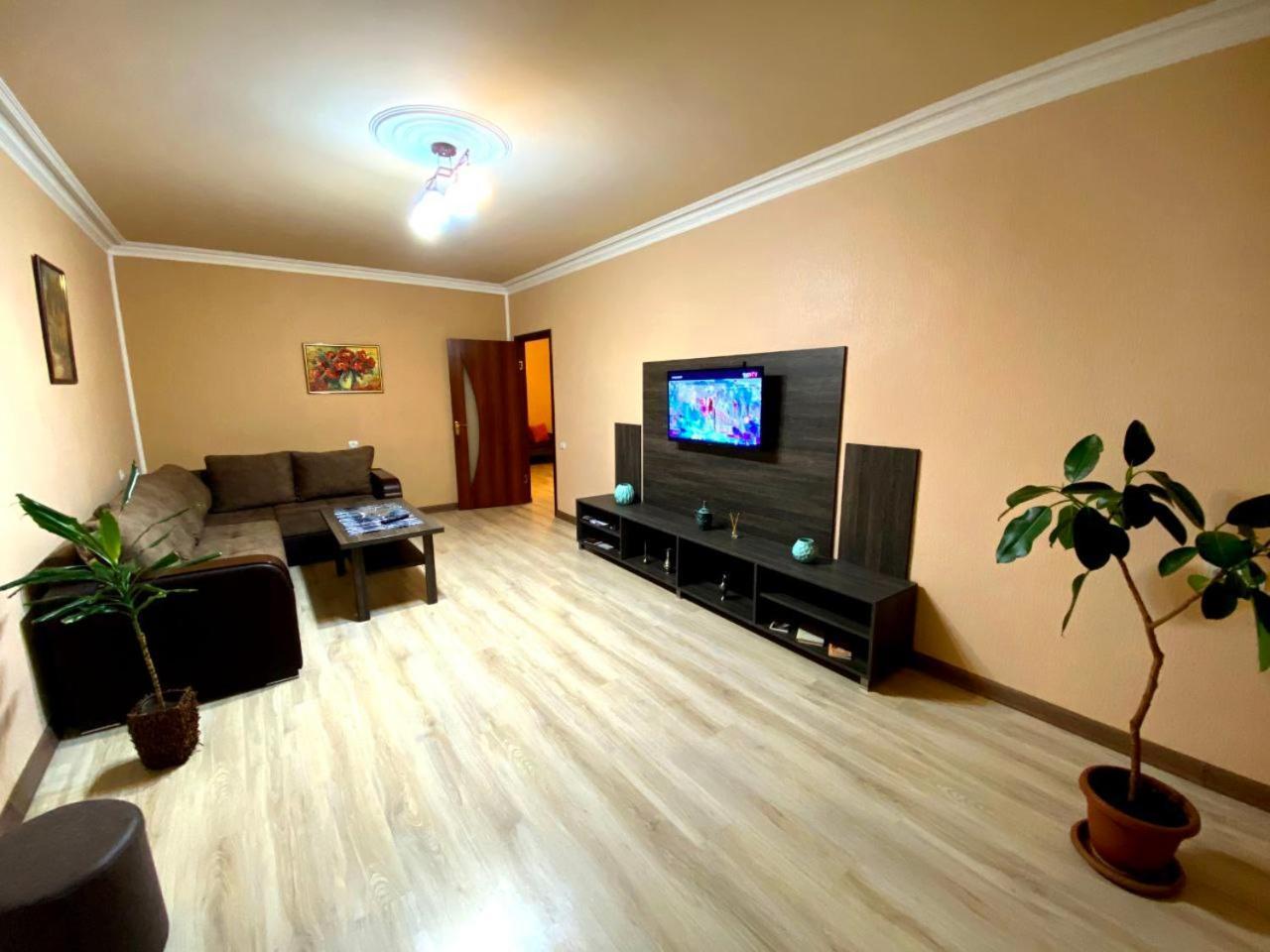 يريفان Centralhome المظهر الخارجي الصورة
